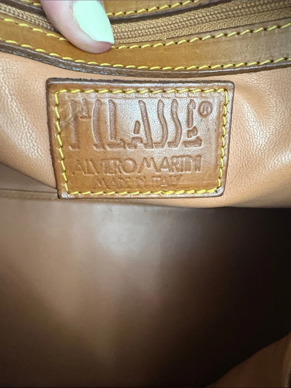 Low start Alviero Martini Geo Map Boston Travel Bag w/ Lock & Key in GUC. - Picture 16 of 16